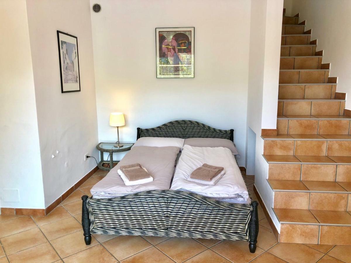 Residenza Ai Ronchi 1 2 6 Aparthotel Maccagno Exteriör bild