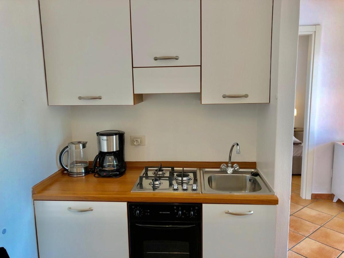 Residenza Ai Ronchi 1 2 6 Aparthotel Maccagno Exteriör bild